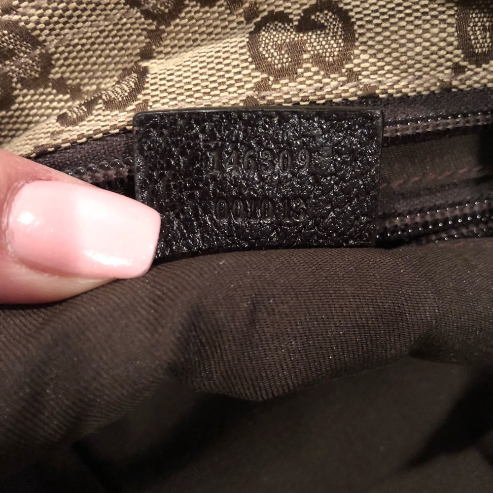 ❌SOLD❌ ❤️Beautiful Gucci Shoulder Bag❤️ - Picture 6 of 7